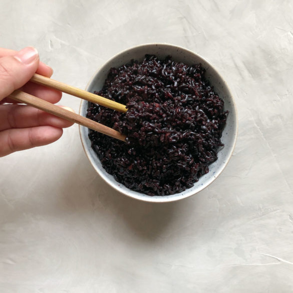 Instant Pot Chicken Barley Soup - DINING HAPPY